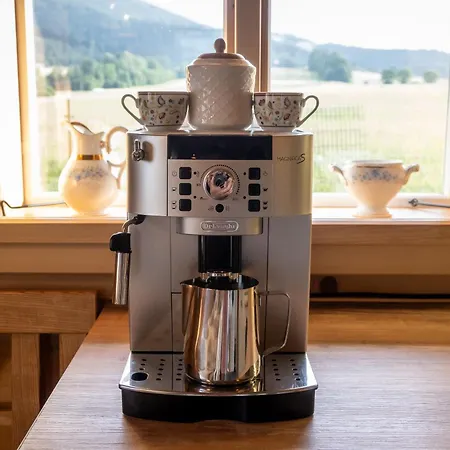 Semesterbostad Jaro *