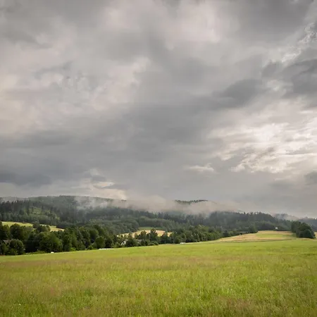 Jaro Semesterbostad Bukovec (Frydek-Mistek)